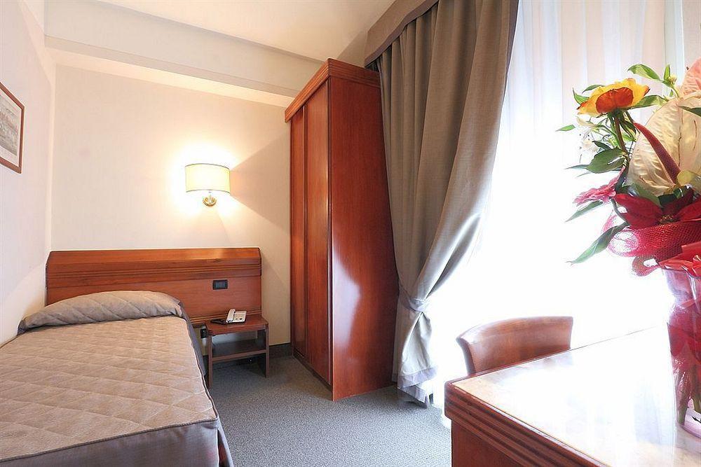 Hotel Monna Clara Florencia Exterior foto